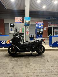 T-Max 530 sx Sport Edition