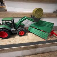 SCHLEICH TRATTORE