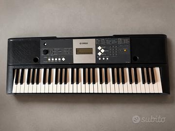Pianola Yamaha YPT-230