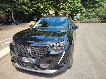 Peugeot 2008 1.2 allure pack 2022