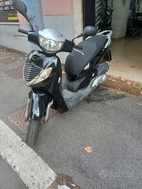 Honda SH 150 - 2006 - PERMUTE
