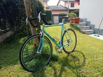 Bicicletta Bianchi reparto corse