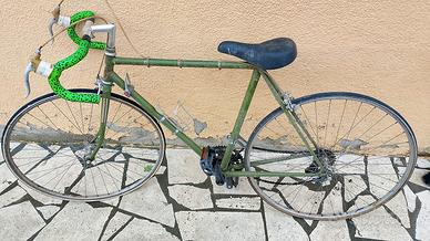 bicicletta anni 80/90 da rimettere a posto 