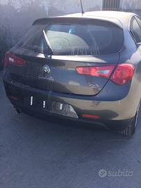 Alfa romeo giulietta anno 2011
