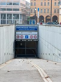 Box Piazza della Vittoria Reggio Emilia