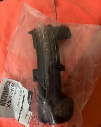 fanalino specchietto retrovisore nissan townstar