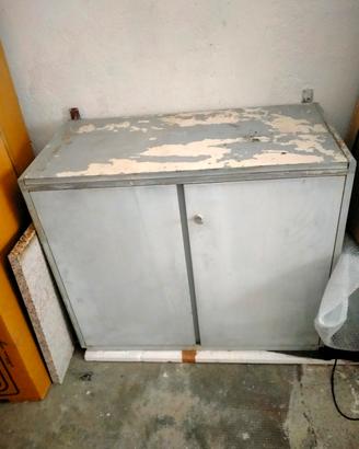 PENSILE IN FERRO PER TERRAZZI, GIARDINI, UFFICIO