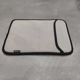 Pratica custodia in neoprene per tablet 10 pollici