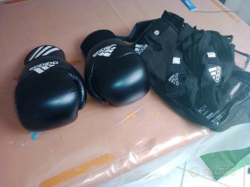 Punchball da  boxe più guantoni Adidas e fasce