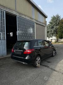 Mercedes-Benz B 180 1.5 Diesel anno 2016 (solo ric