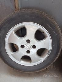 Gomme più cerchi originali Opel