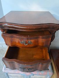 coppia di comodini legno massiccio