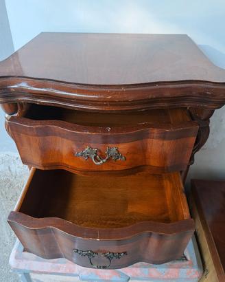 coppia di comodini legno massiccio