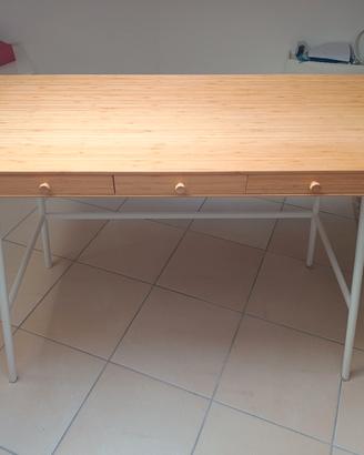 Scrivania Ikea in bambù 