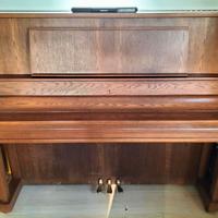 Pianoforte verticale KAWAI