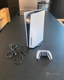 Ps5 disco con scatolo e un gioco