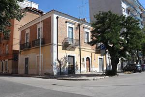 CASA SEMINDIPENDENTE A FOGGIA