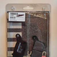 Pastiglie freno moto e supporti cavalletto