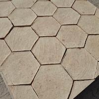 Pavimento in cotto esagonale fatto a mano