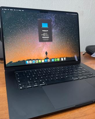 Macbook air 15”, M2