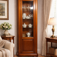 Vetrina classica in legno color ciliegio