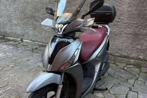Scooter kymco People S cilindrata 150