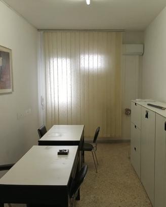Ufficio 16 mq arredato a Modugno