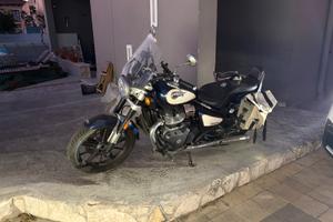 Royal Enfield Super meteor 650