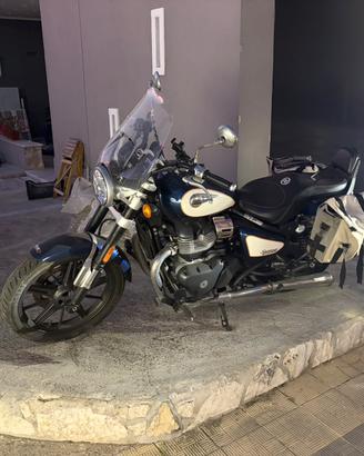 Royal Enfield Super meteor 650