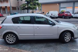 Opel Astra H  GPL