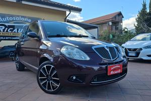 Lancia Ypsilon 1.2 Oro Bianco