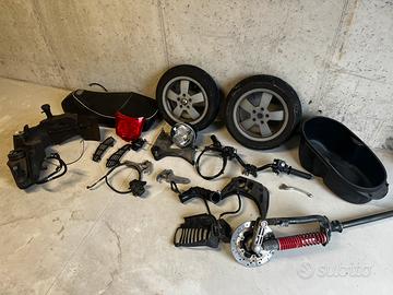 Pezzi di ricambio vespa gts 300 e 250