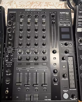 Mixer dj Denon dx1800
