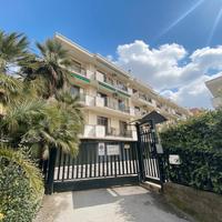 Via Ciranna, in parco, ultimo piano con garage