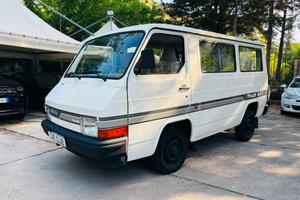 Nissan Trade 2.0 9 Posti Storico