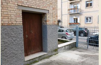 Locale garage x bici - moto - deposito piano terra