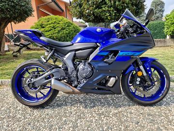 Yamaha R7
