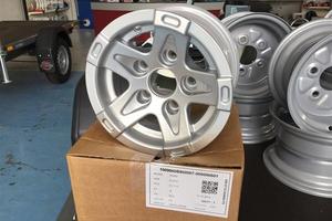 Cerchio in lega 5x112 per rimorchio