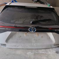  portellone toyota yaris cross 2024 