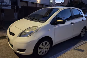 Yaris 1.0 65cv