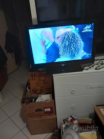 TV a co28 pollici 