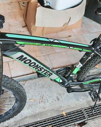 MOUNTAIN BIKE MONSTERS 
