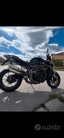 MV Agusta Brutale 990 R – Full Carbon