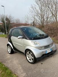 Smart fortwo 700 benzina