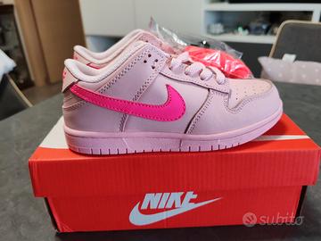 Nike SB Dunk Low rosa kids tg 32 nuove