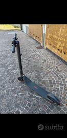 Monopattino ninebot 