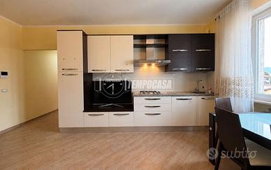 TRILOCALE RISTRUTTURATO CON CANTINA