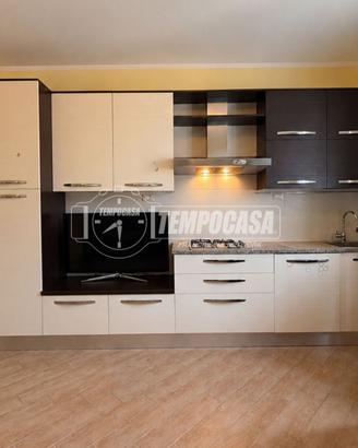 TRILOCALE RISTRUTTURATO CON CANTINA