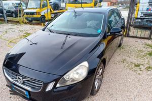 Volvo v60 2.0d 163cv motore da revisionare