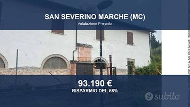 Immobile in asta di 214 m² con più di 5 locali a S